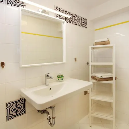 Steira-studios Apartment